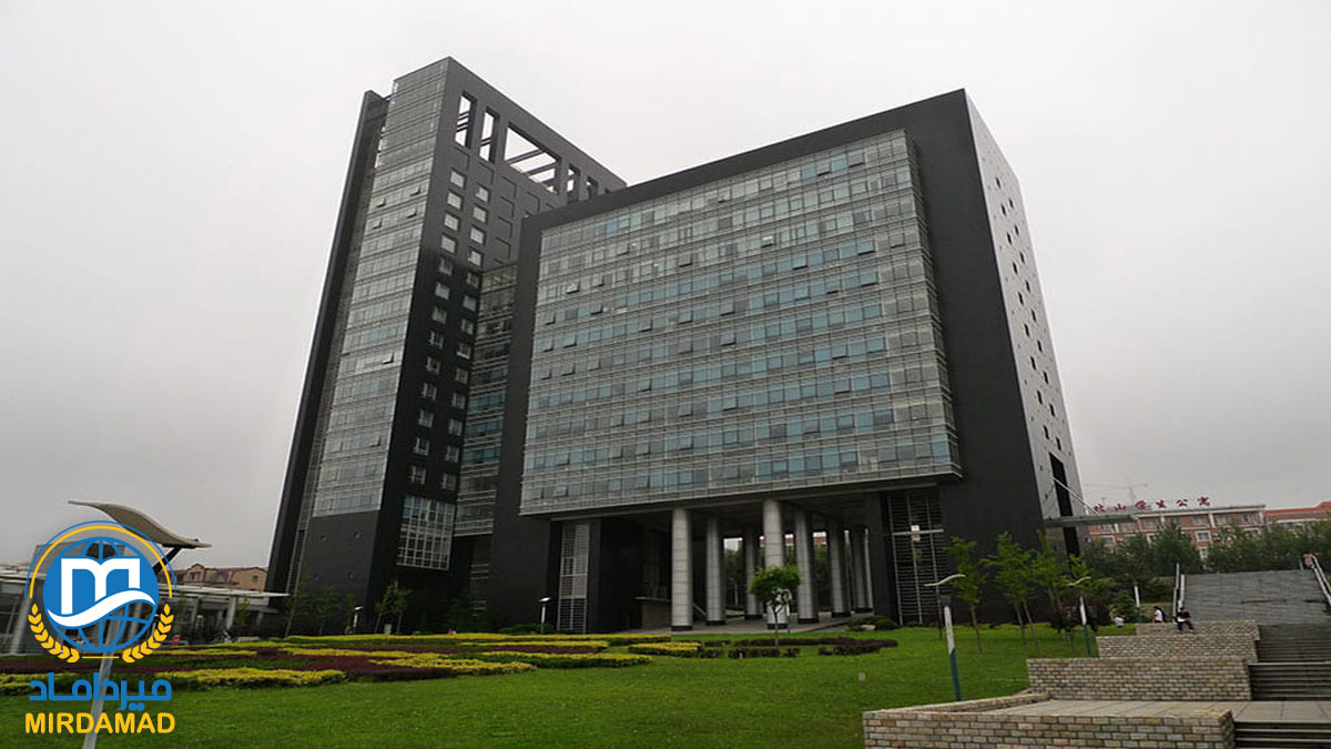 دانشگاه دالیان چین 